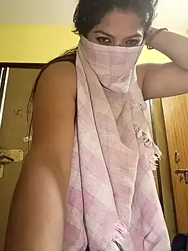 Snapshot of Babydoll_18 chatting on 02.01.25 Babydoll 18 online show from 02.01.25