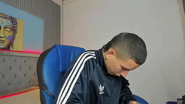 Snapshot of JackSwan18 chatting on 11.18.25 JackSwan18 online show from 11.18.25