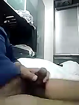 Snapshot of pusseylover1 chatting on 02.03.25 pusseylover1 online show from 02.03.25