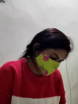 Snapshot of illay_love chatting on 02.17.25 illay love online show from 02.17.25