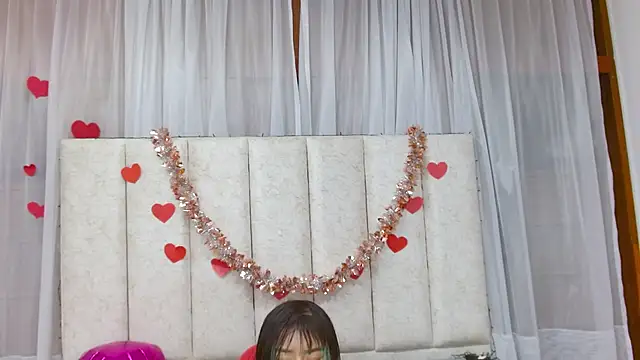 Snapshot of alaiabluecs chatting on 02.20.25 alaiabluecs online show from 02.20.25