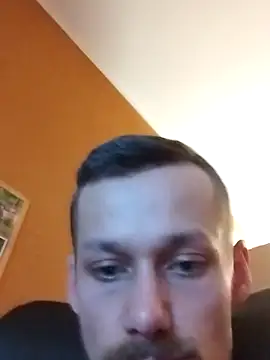 Snapshot of Crazzy_Maiky chatting on 03.12.25 Crazzy Maiky online show from 03.12.25