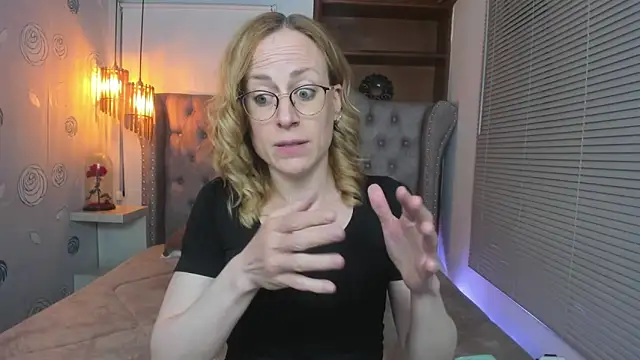 Snapshot of SammySanders chatting on 03.04.25 SammySanders online show from 03.04.25