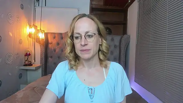 Snapshot of SammySanders chatting on 03.19.25 SammySanders online show from 03.19.25