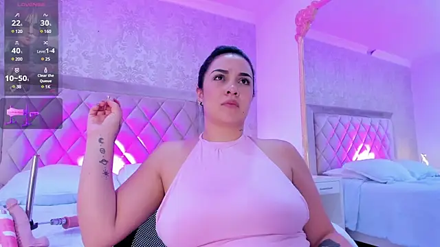 Snapshot of brianaGuzman chatting on 01.28.25 brianaGuzman online show from 01.28.25