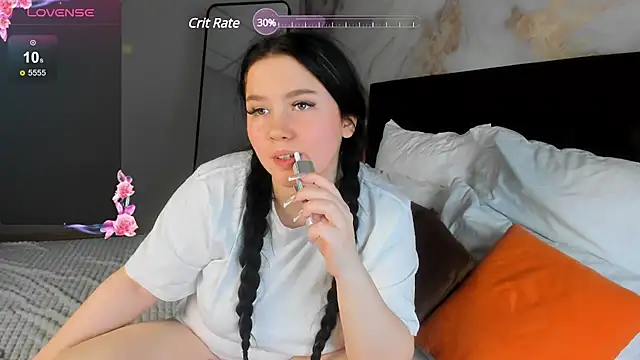 Snapshot of MaryAriel chatting on 03.13.25 MaryAriel online show from 03.13.25