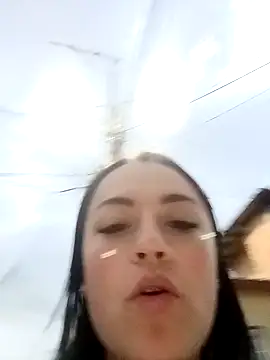 Snapshot of Lesly_10- chatting on 01.06.25 Lesly 10- online show from 01.06.25