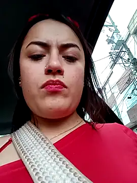 Snapshot of Lesly_10- chatting on 10.05.25 Lesly 10- online show from 10.05.25