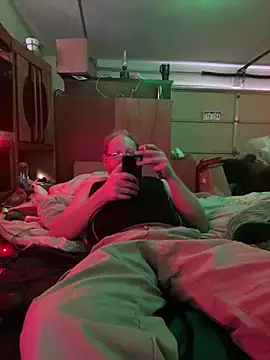 Snapshot of theoneandonlyniko chatting on 12.24.24 theoneandonlyniko online show from 12.24.24