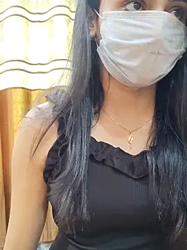 Snapshot of Mylovesana chatting on 02.07.25 Mylovesana online show from 02.07.25