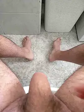 Snapshot of user_662 chatting on 02.15.25 user 662 online show from 02.15.25