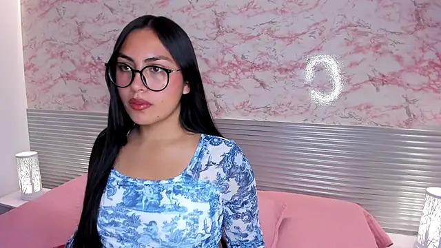 Snapshot of _Danaa chatting on 09.15.25  Danaa online show from 09.15.25