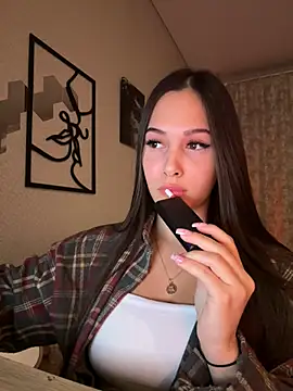 Snapshot of EricaWalls chatting on 12.05.24 EricaWalls online show from 12.05.24