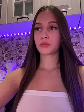 Snapshot of EricaWalls chatting on 12.27.24 EricaWalls online show from 12.27.24