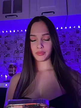 EricaWalls online show from 02.02.25