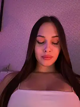 Snapshot of EricaWalls chatting on 02.03.25 EricaWalls online show from 02.03.25