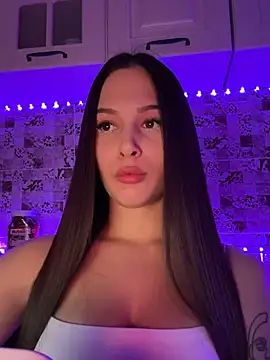 Snapshot of EricaWalls chatting on 02.05.25 EricaWalls online show from 02.05.25