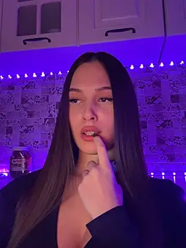 Snapshot of EricaWalls chatting on 02.06.25 EricaWalls online show from 02.06.25