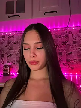 Snapshot of EricaWalls chatting on 02.15.25 EricaWalls online show from 02.15.25