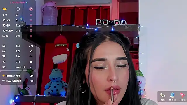 Snapshot of Charlotte_greys chatting on 12.11.24 Charlotte greys online show from 12.11.24