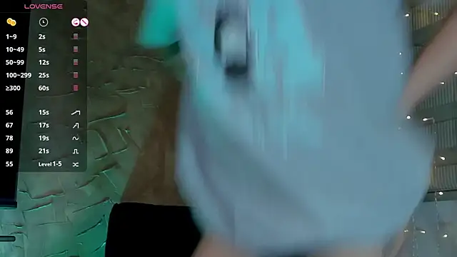 Snapshot of Charlotte_greys chatting on 12.18.24 Charlotte greys online show from 12.18.24