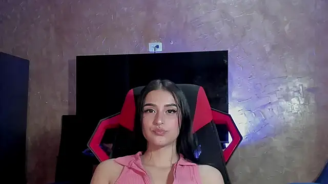 Snapshot of Charlotte_greys chatting on 02.24.25 Charlotte greys online show from 02.24.25