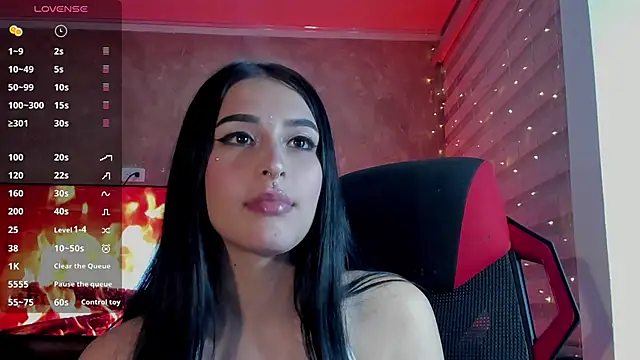 Snapshot of Charlotte_greys chatting on 03.05.25 Charlotte greys online show from 03.05.25