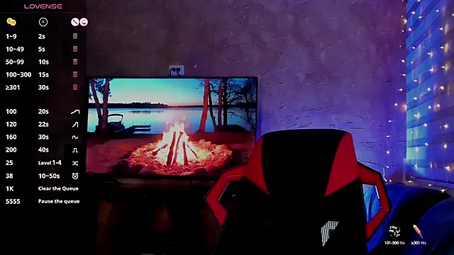 Snapshot of Charlotte_greys chatting on 03.19.25 Charlotte greys online show from 03.19.25