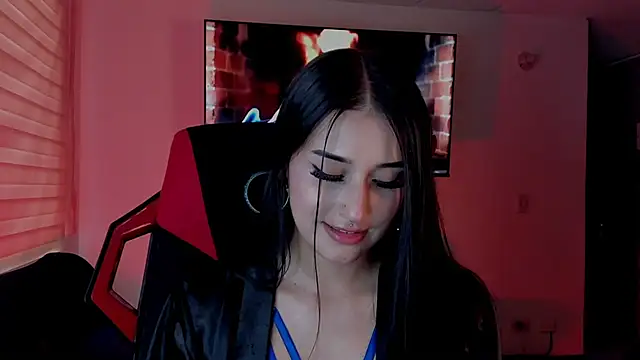 Snapshot of Charlotte_greys chatting on 09.22.25 Charlotte greys online show from 09.22.25