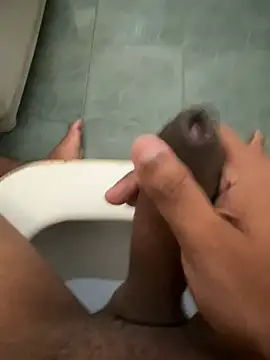 Snapshot of sudu_putha_gt chatting on 02.08.25 sudu putha gt online show from 02.08.25