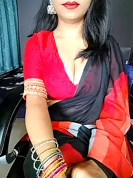 Snapshot of hot_Oliviaa chatting on 03.09.25 hot Oliviaa online show from 03.09.25