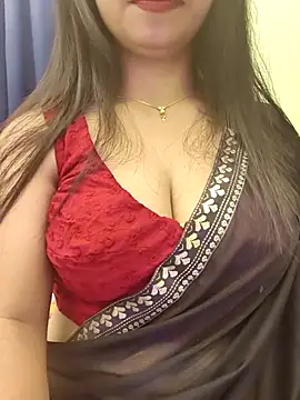 Snapshot of hot_Oliviaa chatting on 10.27.25 hot Oliviaa online show from 10.27.25