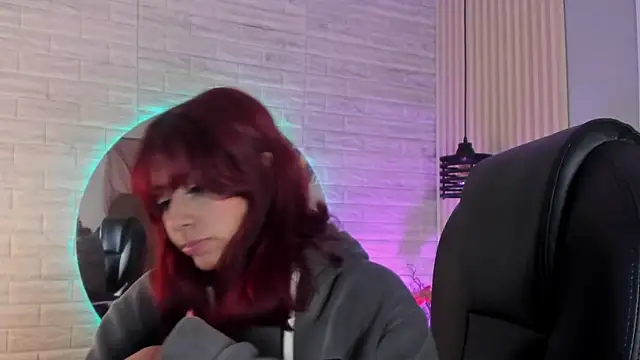 Snapshot of cloe__palmer chatting on 12.05.24 cloe palmer online show from 12.05.24