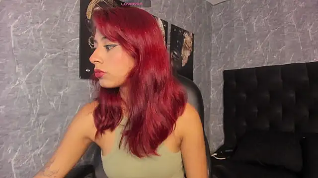 Snapshot of cloe__palmer chatting on 02.12.25 cloe palmer online show from 02.12.25