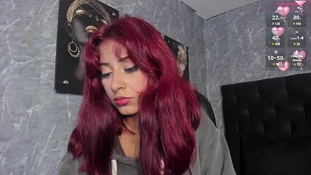 Snapshot of cloe__palmer chatting on 02.14.25 cloe palmer online show from 02.14.25