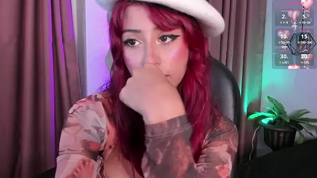 Snapshot of cloe__palmer chatting on 03.12.25 cloe palmer online show from 03.12.25