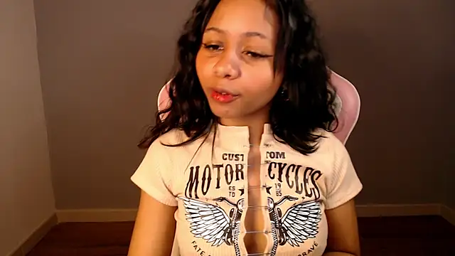 Snapshot of Natasha_mh2 chatting on 01.19.25 Natasha mh2 online show from 01.19.25