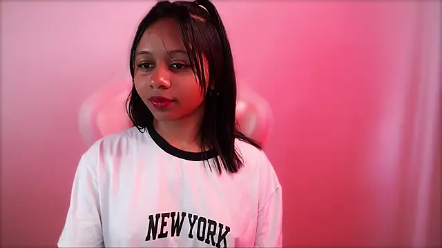 Snapshot of Natasha_mh2 chatting on 02.18.25 Natasha mh2 online show from 02.18.25