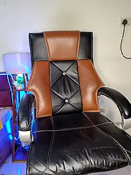 Snapshot of Black-Pearll chatting on 03.16.25 Black-Pearll online show from 03.16.25