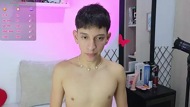 Snapshot of milky__boy_ chatting on 02.26.25 milky boy online show from 02.26.25