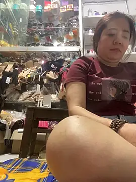 Snapshot of Cesywet chatting on 02.19.25 Cesywet online show from 02.19.25