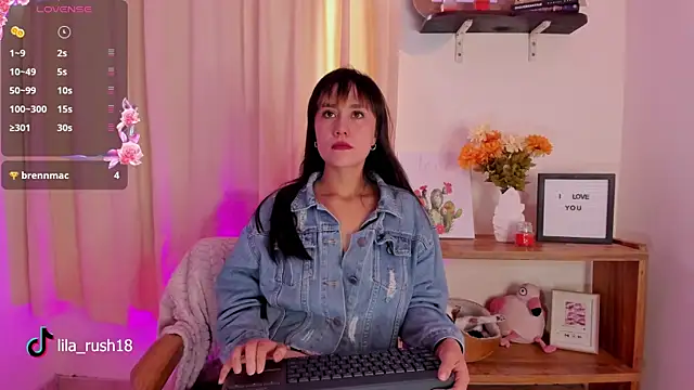 Snapshot of lila_rush chatting on 10.13.25 lila rush online show from 10.13.25