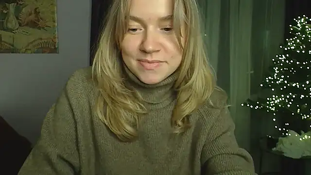 Snapshot of TaylorBre chatting on 01.09.25 TaylorBre online show from 01.09.25