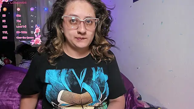 Snapshot of AnnieBigBoobs chatting on 01.14.25 AnnieBigBoobs online show from 01.14.25