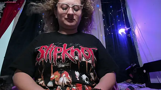 Snapshot of AnnieBigBoobs chatting on 02.13.25 AnnieBigBoobs online show from 02.13.25