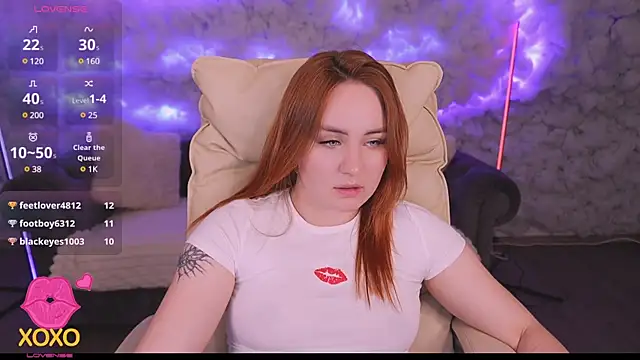 Snapshot of LovelyBell chatting on 02.28.25 LovelyBell online show from 02.28.25