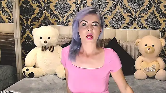 Snapshot of Aly_girl1 chatting on 03.22.25 Aly girl1 online show from 03.22.25