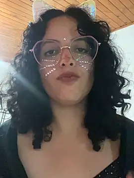 Snapshot of babyluna939 chatting on 03.11.25 babyluna939 online show from 03.11.25