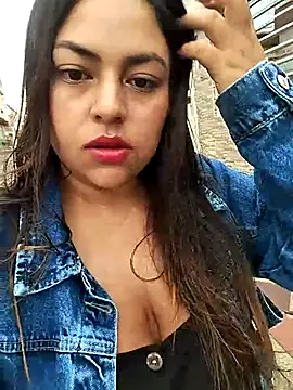 Snapshot of DULCE__26 chatting on 03.05.25 DULCE  26 online show from 03.05.25