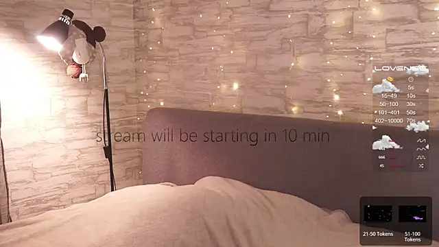 Snapshot of ___art chatting on 12.10.24    art online show from 12.10.24